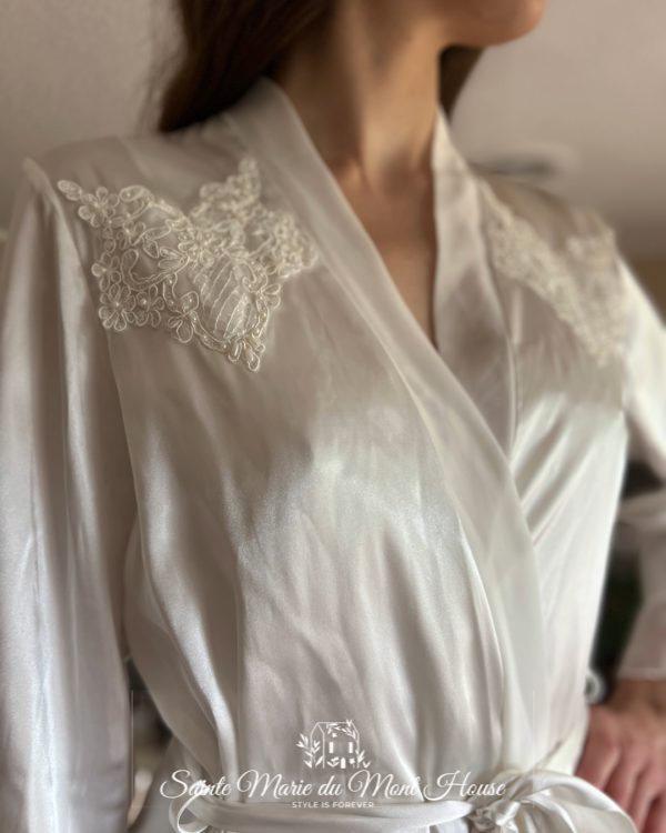 White Bridal Nightgown and Robe - Image 5