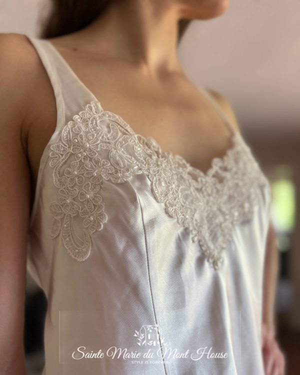 White Bridal Nightgown and Robe - Image 4