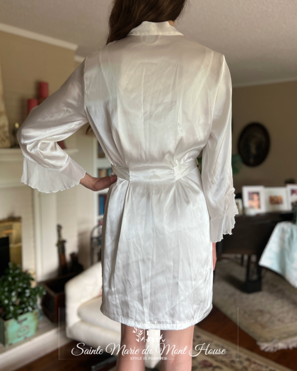 White Bridal Nightgown and Robe - Image 8